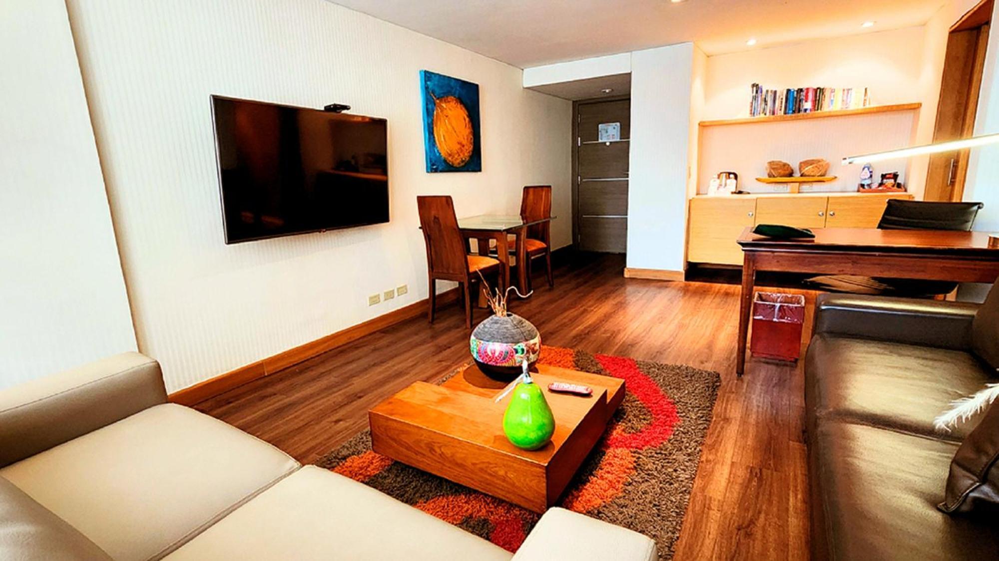 Bogota Plaza Hotel المظهر الخارجي الصورة A living room
