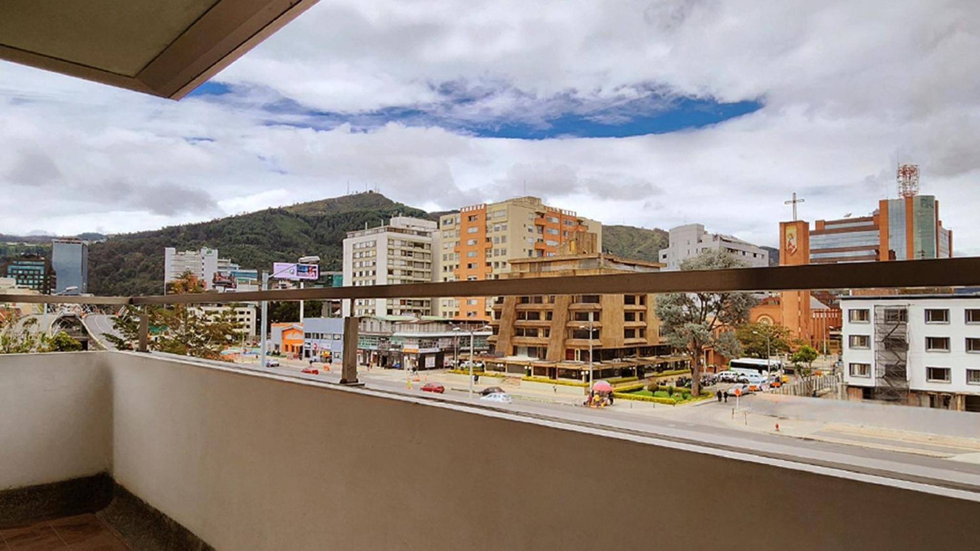 Bogota Plaza Hotel المظهر الخارجي الصورة View of the city from the hotel