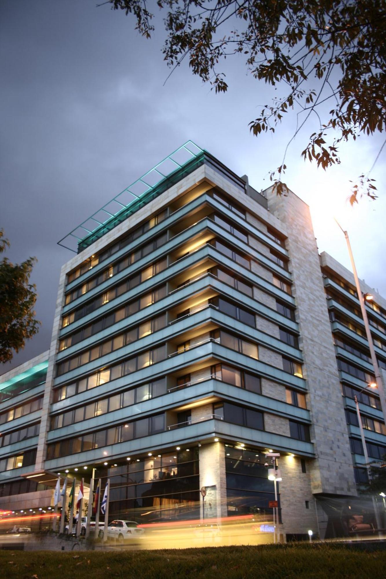 Bogota Plaza Hotel المظهر الخارجي الصورة The building of the Academy of Athens